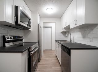 720 Queens Ave #111, New Westminster, BC V3M 1L6