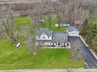 2472 W Red Oak Rd, Freeport, IL 61032