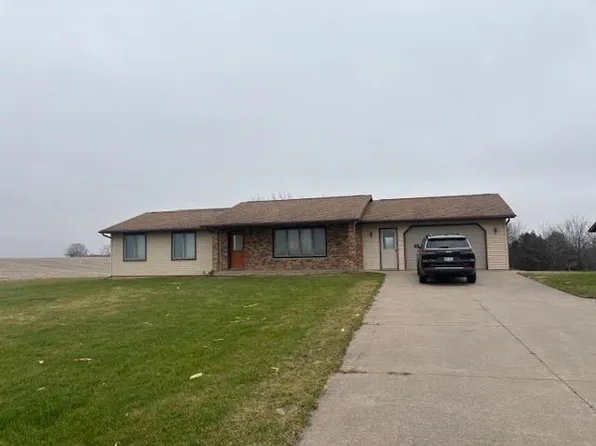 5520 County Road U, Potosi, WI 53820