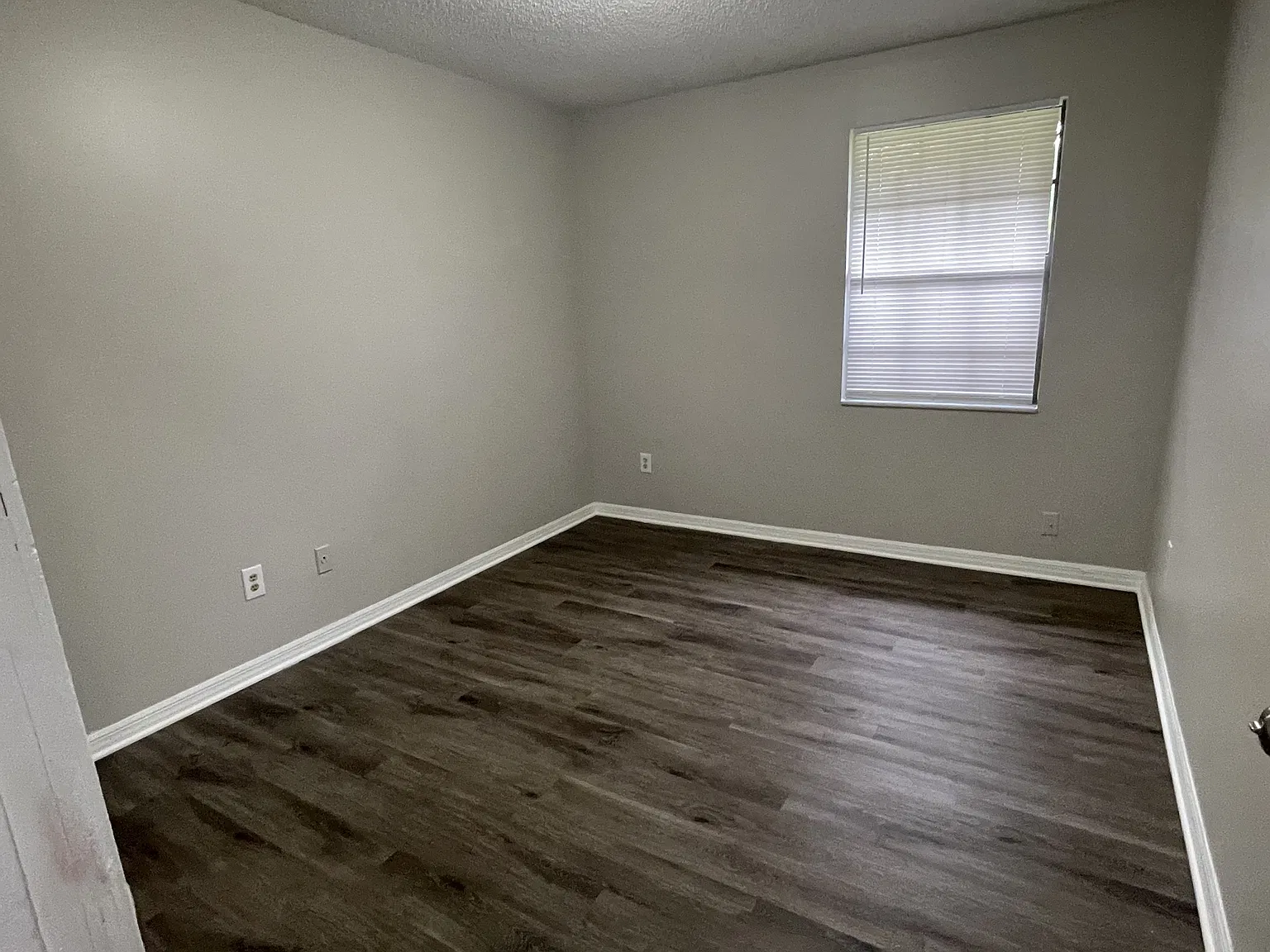 3052-A Gordon Street - 1 — Photo 4