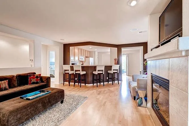 4 bed, 2016 sqft, $2,850 — Photo 1