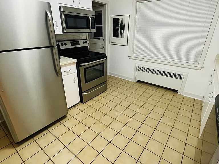 958 Middlesex Tpke — Photo 9