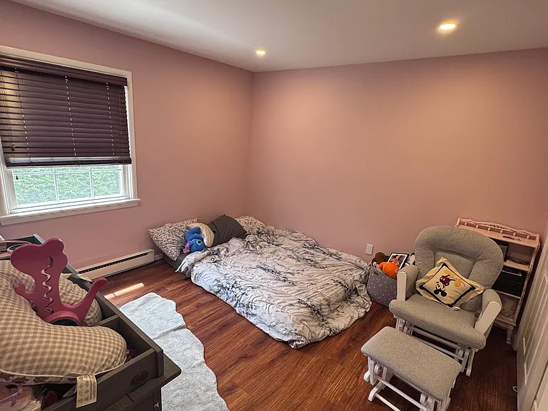98 New Norwalk Rd — Photo 9
