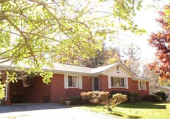 2nd image of 358 S Lakewood Cir