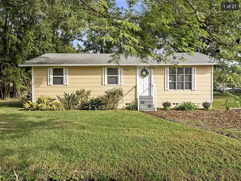 2515 Winston Ave — Photo 1