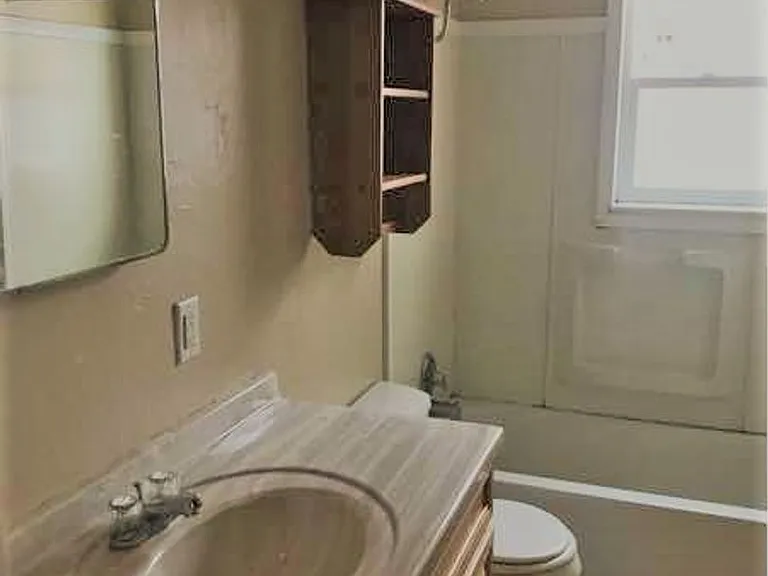 1720-1722 Morningside Dr — Photo 13