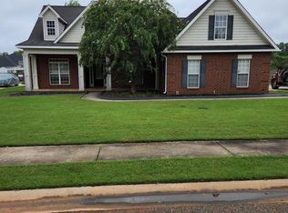 130 Roseine Dr, Warner Robins, GA 31088