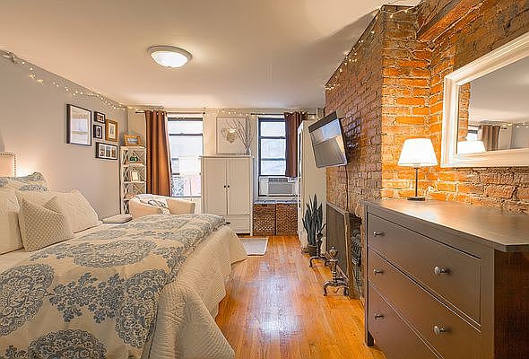 1st image of 423 E 9th St #5