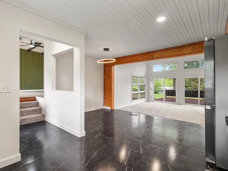 3544 Tulip Dr — Photo 13
