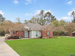 7669 Hickory Ridge Dr, Denham Springs, LA 70706