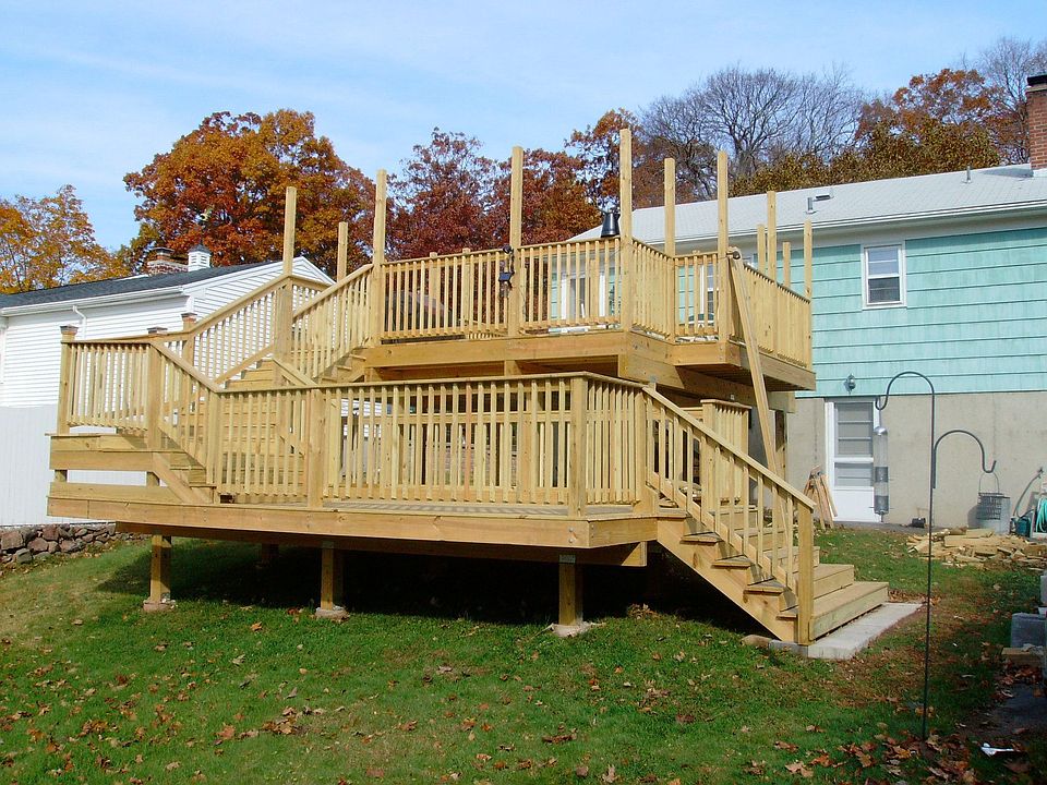 2 Level deck 620 sq.ft.
