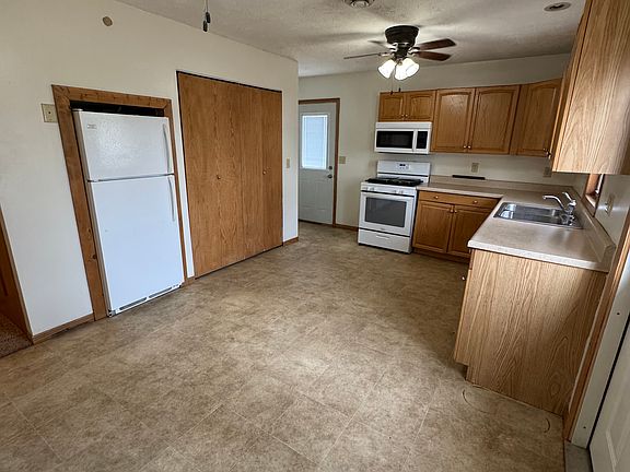 4th image of 750 Chestnut St