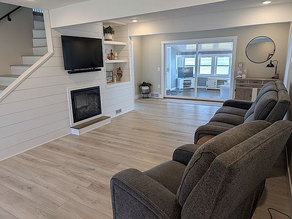 4th image of 13643 W Point Dr
