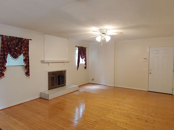 4th image of 2432 Empire Forest Dr