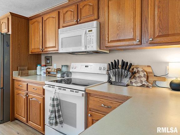 5th image of 15290 Pittsburg Rd