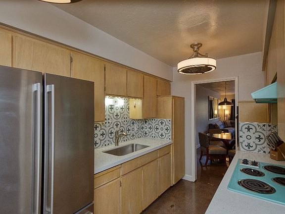 3rd image of 1107 W Osborn Rd Unit 108
