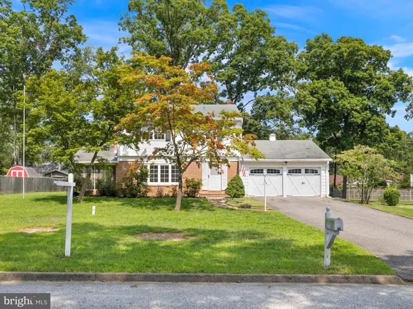 163 Falcon Dr, Pasadena, MD 21122