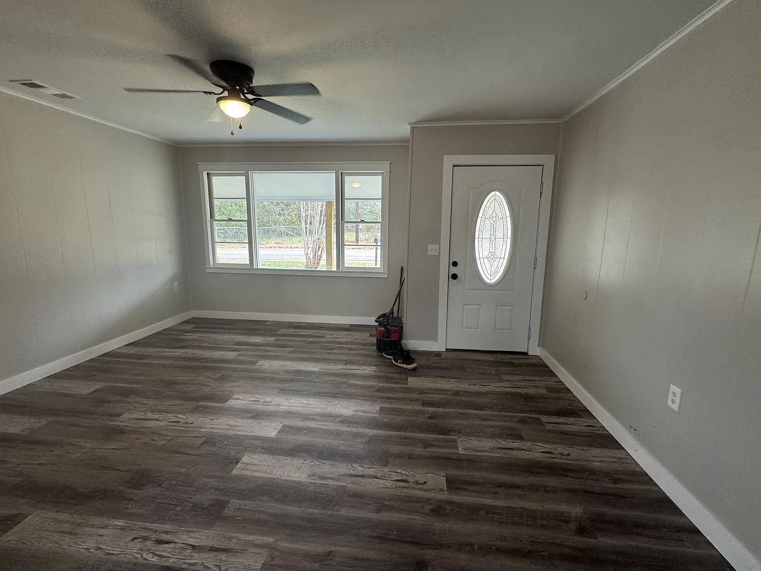 610 Ripley Avenue - 1 — Photo 3