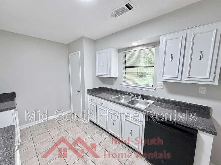 3754 Rainford Dr — Photo 8