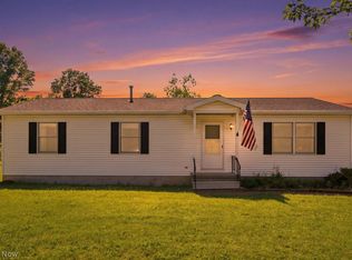 6798 W River Rd, Vermilion, OH 44089
