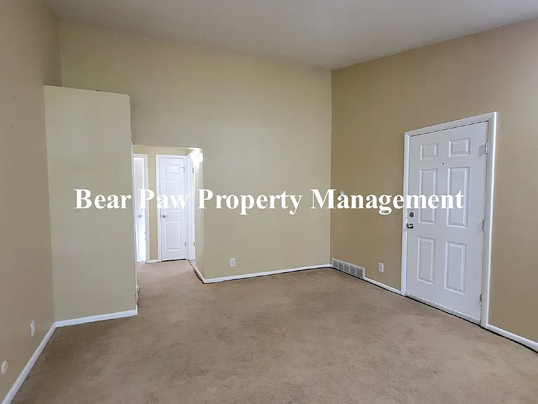 29656 Buffalo Park Rd #303 — Photo 11