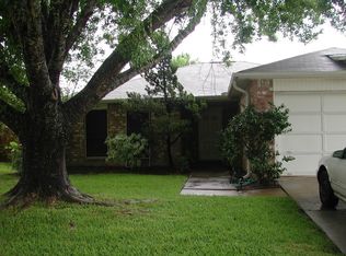 2743 Old Fort Rd, Sugar Land, TX 77479