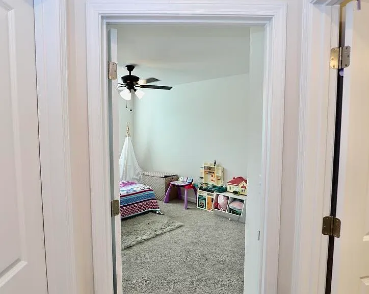 1049 Crescent Moon Loop — Photo 46