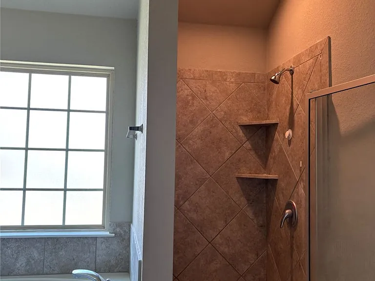 2015 Stubbs Dr — Photo 11