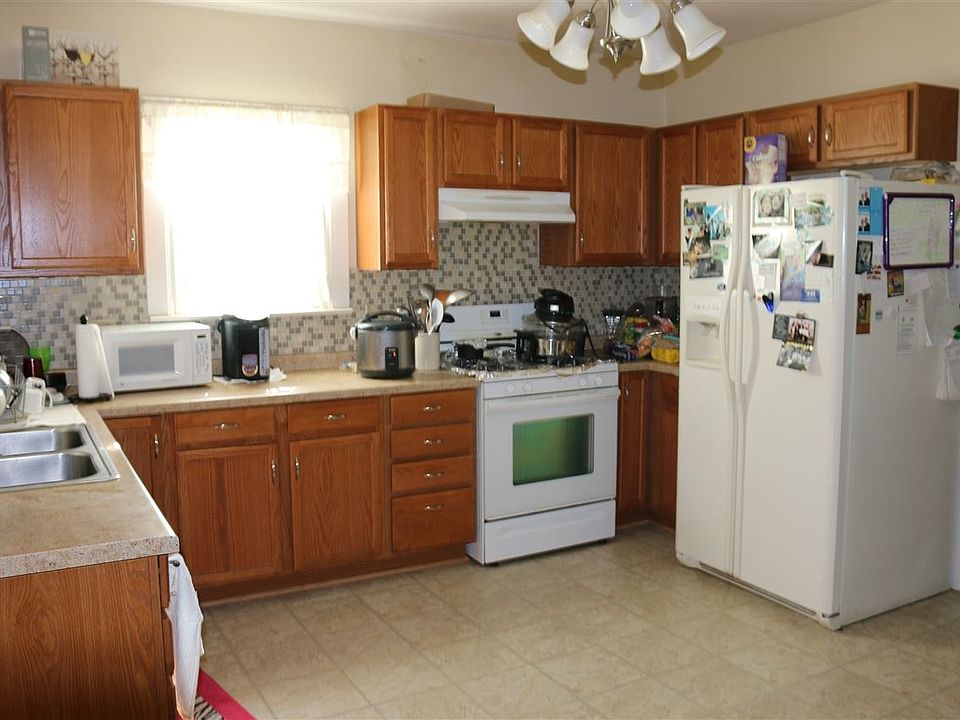 2nd image of 1325 N 3rd St