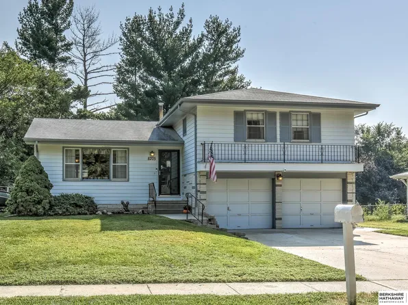 8205 S 38th Ave, Bellevue, NE 68147