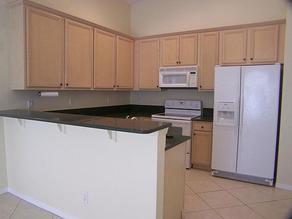 3rd image of 9420 Swansea Ln