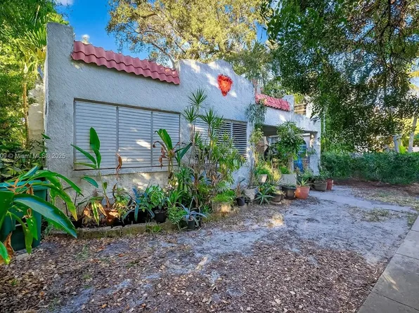 135 NE 43rd St, Miami, FL 33137