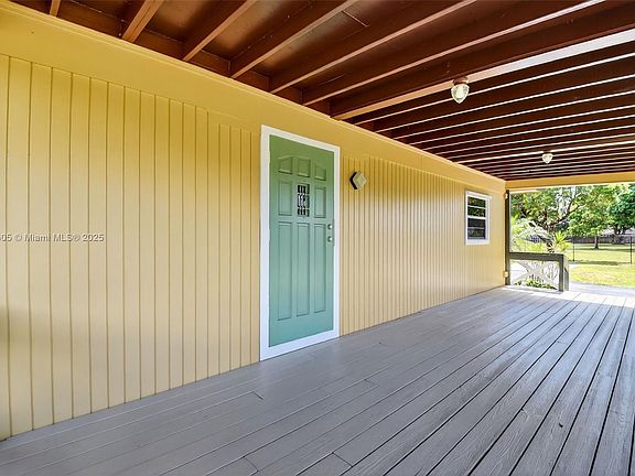 4th image of 4141 Nova Ln
