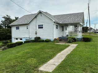2213 E National Pike, Scenery Hill, PA 15360