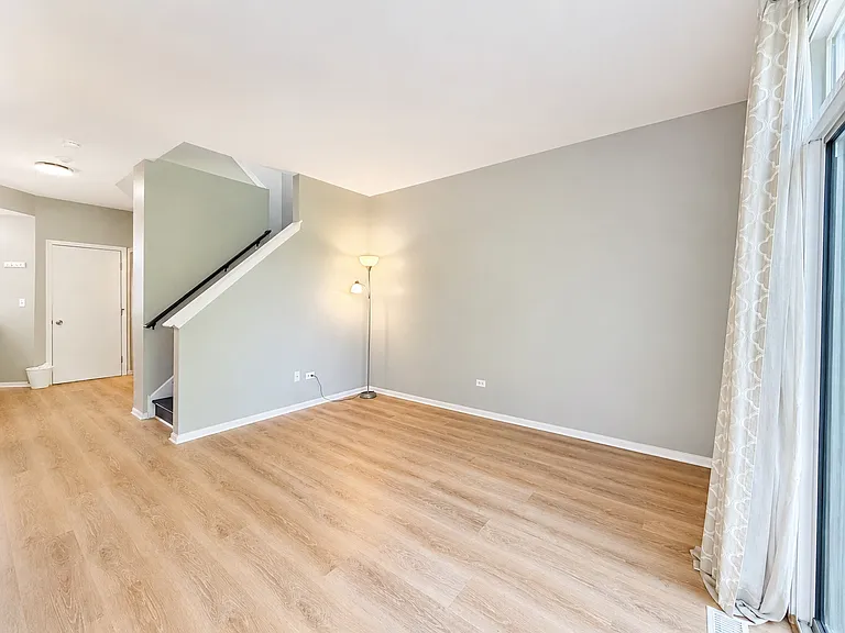 2912 White Thorn Cir — Photo 5