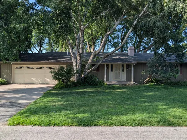 1751 8th St SW, Rochester, MN 55902