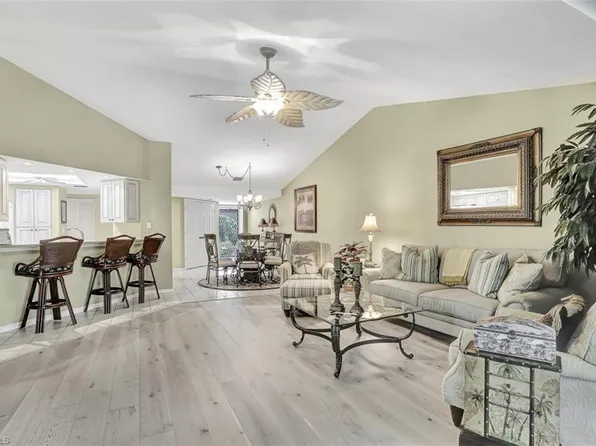 5899 Chanteclair Dr APT 226, Naples, FL 34108