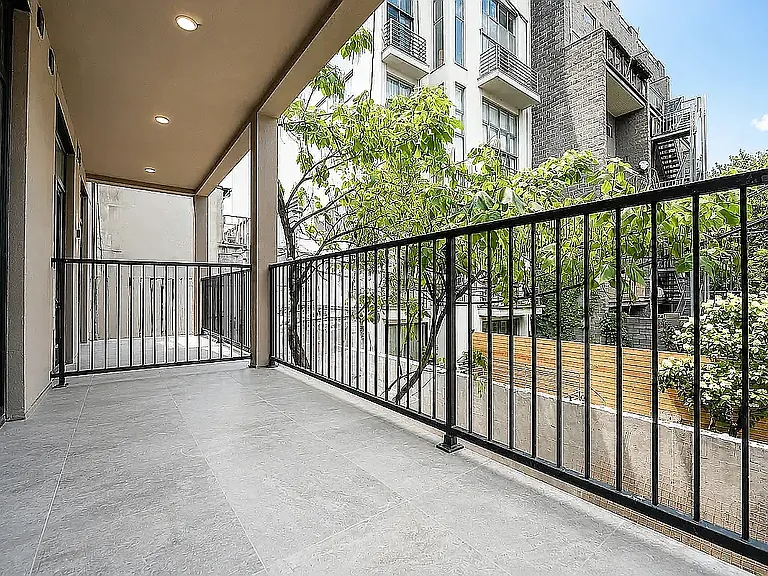 576 Grand St #2B — Photo 16