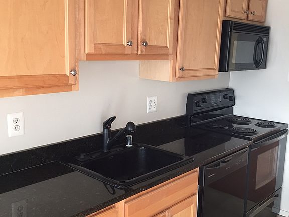 3rd image of 4500 S Four Mile Run Dr APT 824