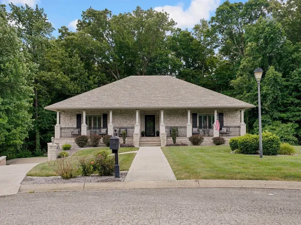 410 Crooked Stick Dr, Bedford, IN 47421