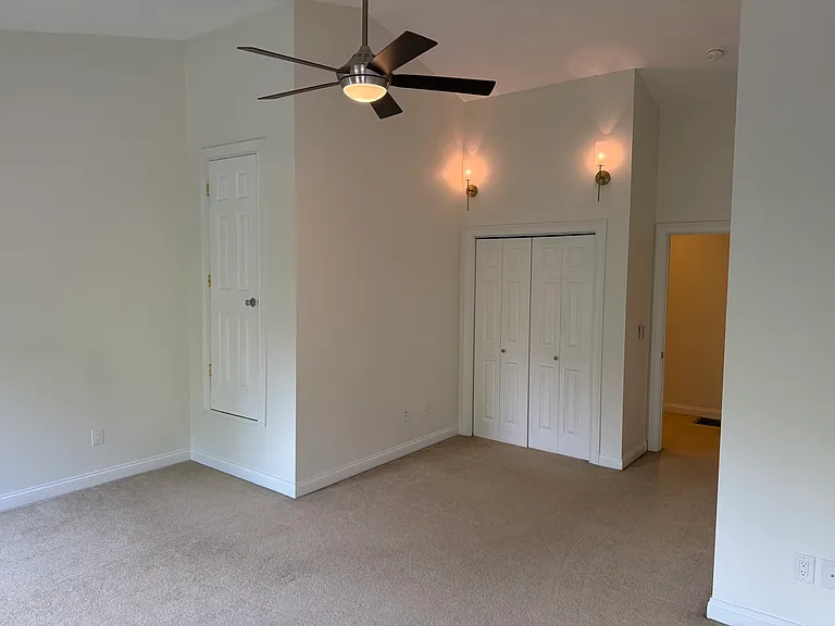 324 Mulberry St — Photo 14