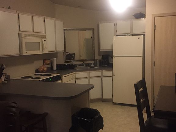 Kitchen With Appliances Included