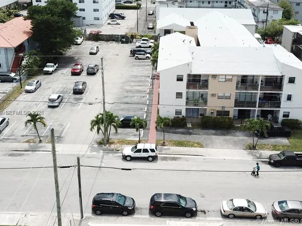 142 SW 18th Ave APT 9, Miami, FL 33135