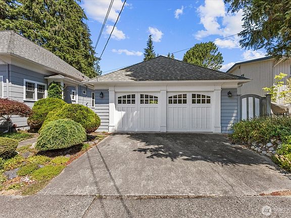 4th image of 403 N Macleod Avenue
