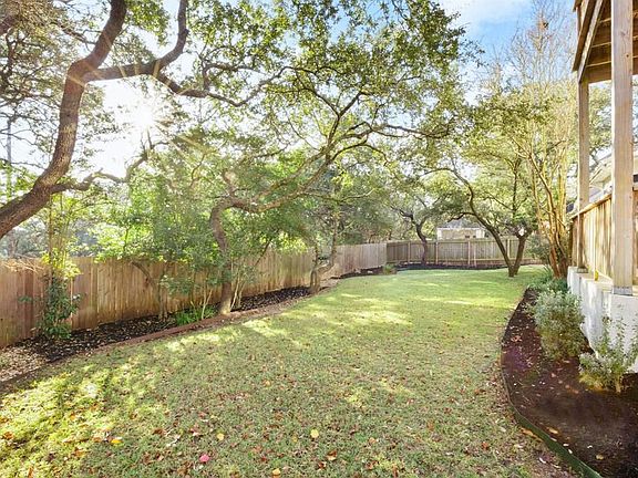 2nd image of 7752 Yaupon Dr
