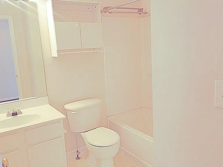 2880 Commonwealth Cir — Photo 13