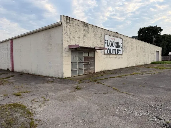 108 Flaugher Rd, Ripley, OH 45167