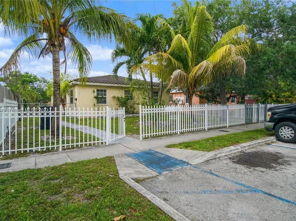 2051 NE 167th St, North Miami Beach, FL 33162