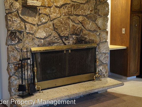 5th image of 6404 SE Furnberg St