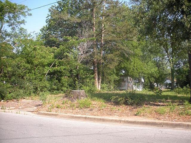 2nd image of 718 Clark Ave